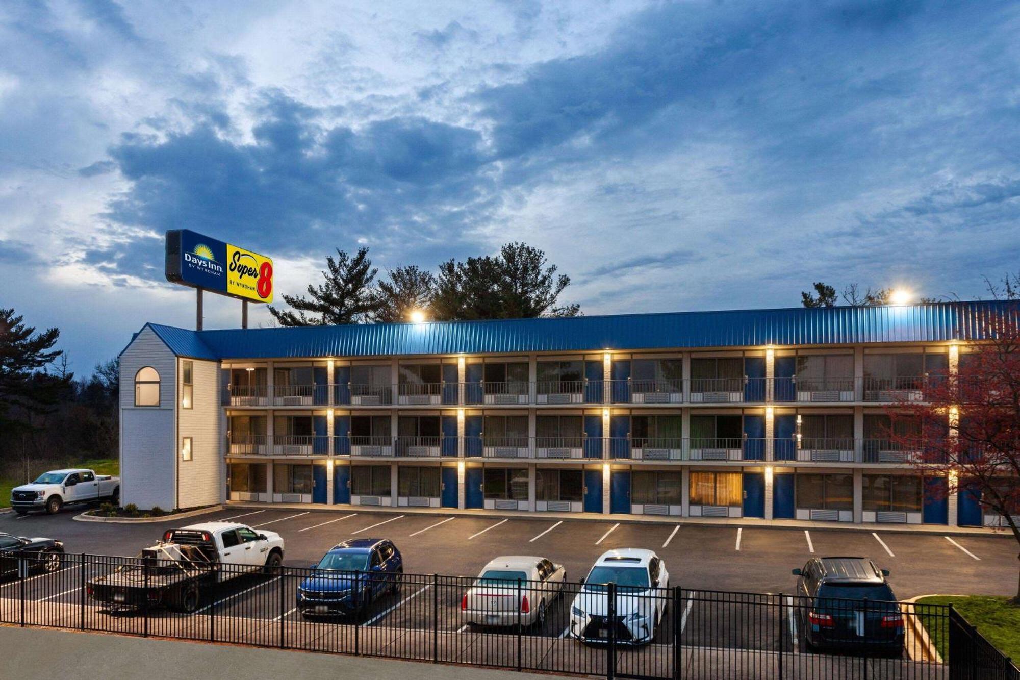 Days-Inn By Wyndham Baltimore Northwest Windsor Mill Exterior foto